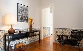 Correeiros Downtown Duplex & Deluxe Apartment